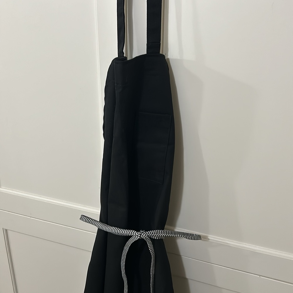 Black Chef Apron - Picture 3 of 9